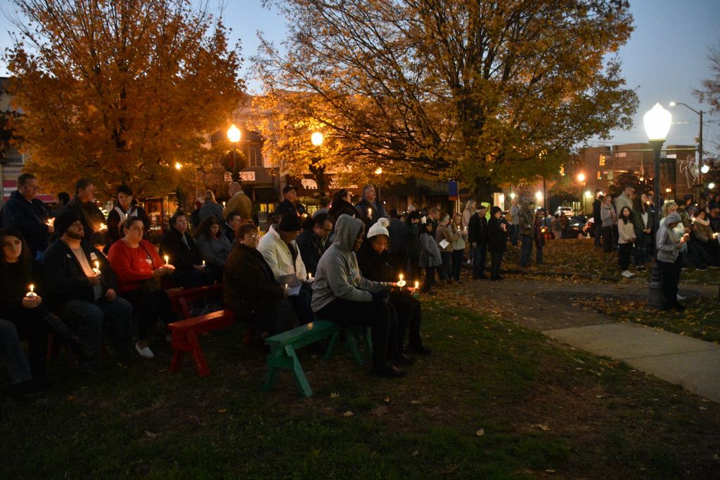 tree lighting 11-2019 275 (1024x683).jpg